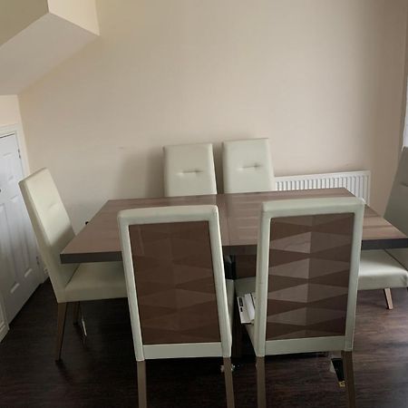 Holytown Homes Dış mekan fotoğraf