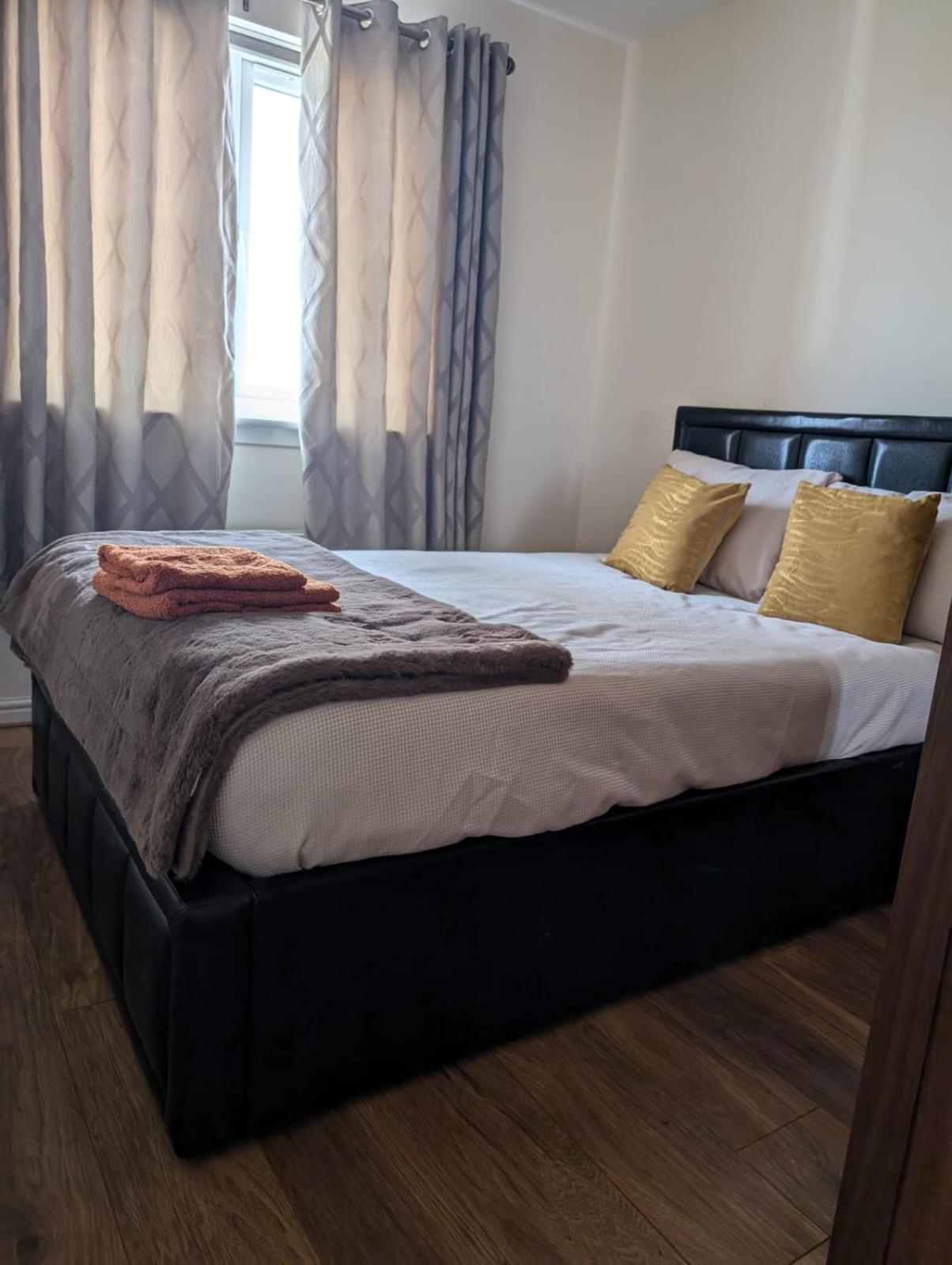 Holytown Homes Dış mekan fotoğraf